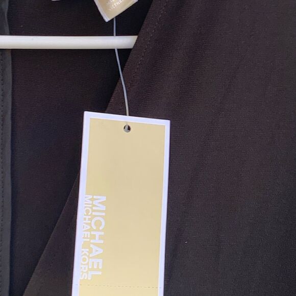 Micheal Kors black jumpsuit with belt. Sleeveless size M - Picture 8 of 8